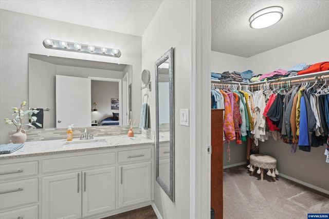 3422 NE Harvest Dr Dr, Mcminnville, OR 97128