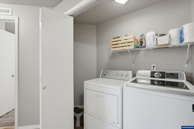 3422 NE Harvest Dr Dr, Mcminnville, OR 97128