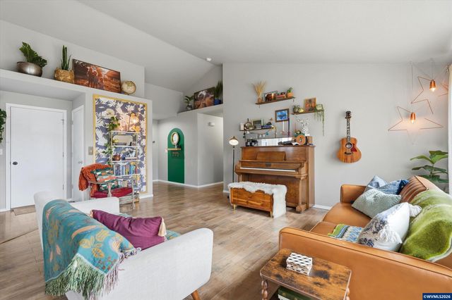 3422 NE Harvest Dr Dr, Mcminnville, OR 97128