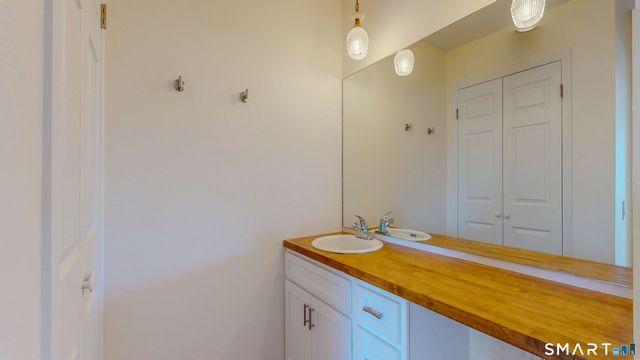 825 Hope Street Apt. 8, Stamford, CT 06907