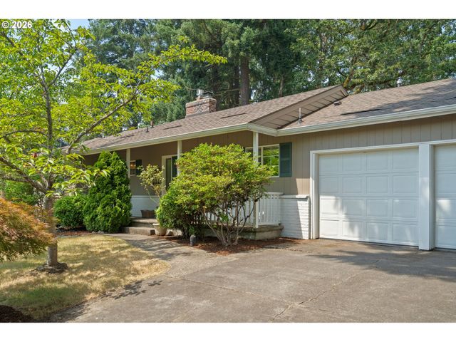 12115 Sw FAIRCREST St, Portland, OR 97225