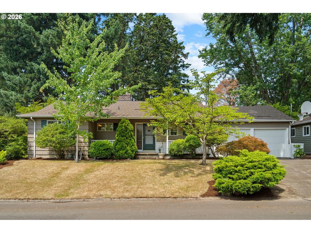 12115 Sw FAIRCREST St, Portland, OR 97225