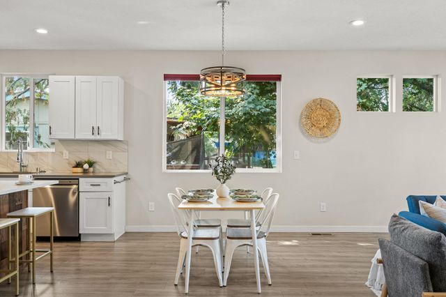 111 N Herald Rd, Spokane Valley, WA 99206