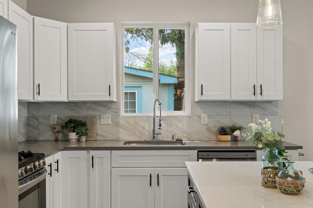 111 N Herald Rd, Spokane Valley, WA 99206