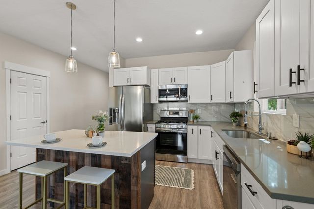 111 N Herald Rd, Spokane Valley, WA 99206