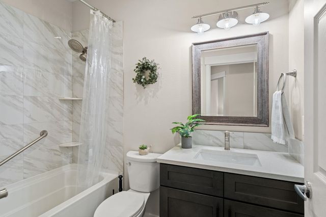 111 N Herald Rd, Spokane Valley, WA 99206