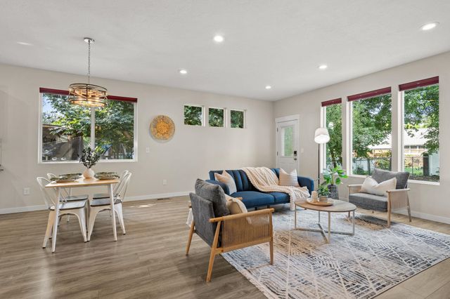 111 N Herald Rd, Spokane Valley, WA 99206