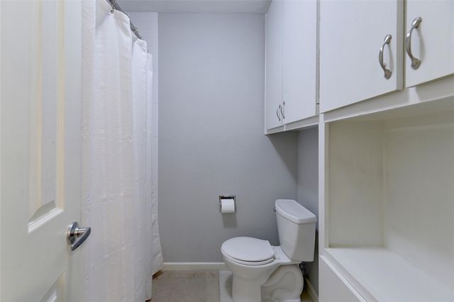 1735 Spyglass DR 117, Austin, TX 78746