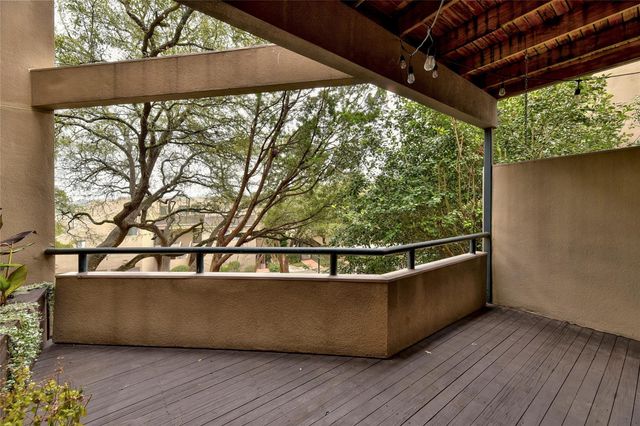 1735 Spyglass DR 117, Austin, TX 78746