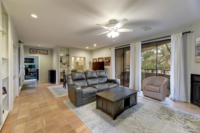 1735 Spyglass DR 117, Austin, TX 78746