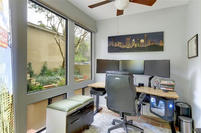 1735 Spyglass DR 117, Austin, TX 78746