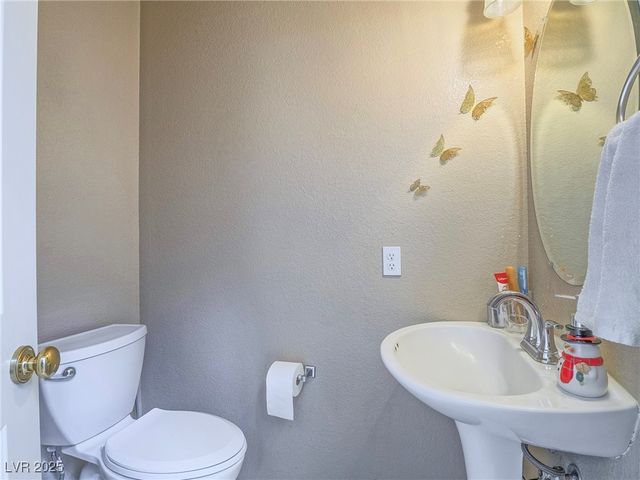 3509 Golden Sage Drive, North Las Vegas, NV 89032