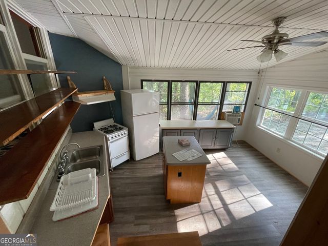1095 Mountain Shadows Drive, Cleveland, GA 30528