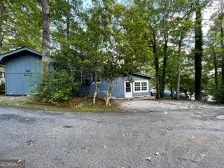 1095 Mountain Shadows Drive, Cleveland, GA 30528