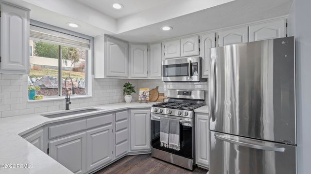 320 E 1350, Pleasant Grove, UT 84062