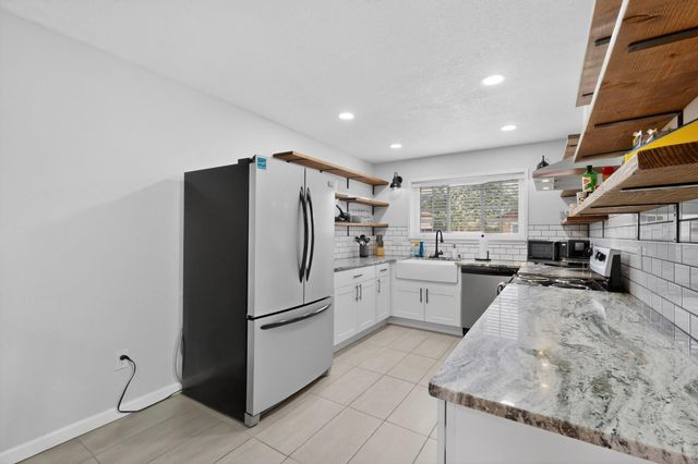 1410 Silver Avenue SW, Albuquerque, NM 87104