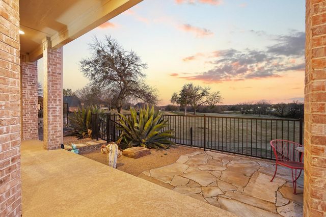 2001 Augusta Court, Desoto, TX 75115