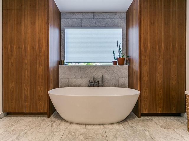 4107 Northhampton Drive, Norman, OK 73072