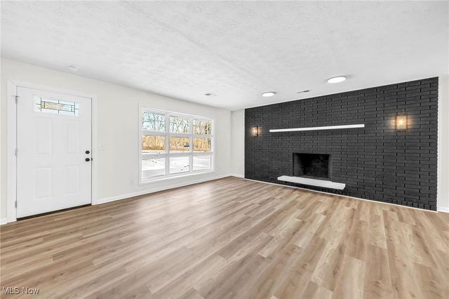 2928 Pressler Road, Uniontown, OH 44685