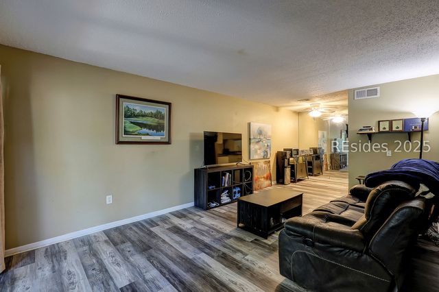 14 Three Mast Lane 14, Hilton Head Island, SC 29928