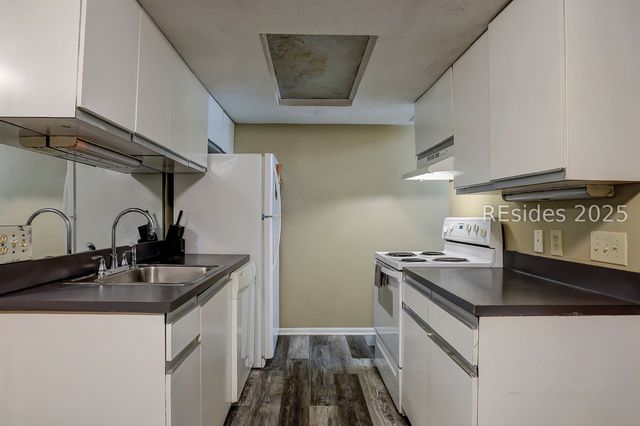 14 Three Mast Lane 14, Hilton Head Island, SC 29928