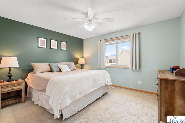 604 St Andrews Drive, Mankato, MN 56001