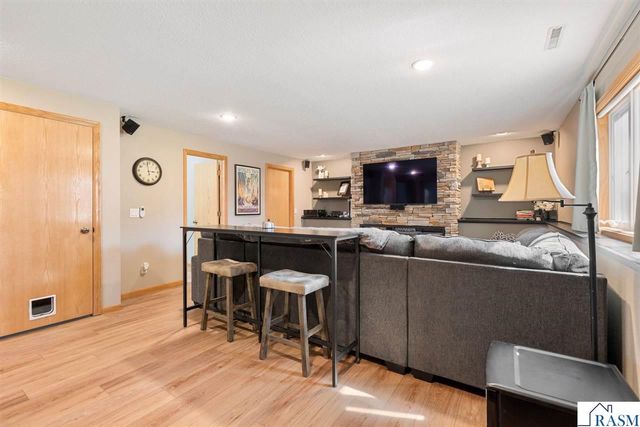 604 St Andrews Drive, Mankato, MN 56001
