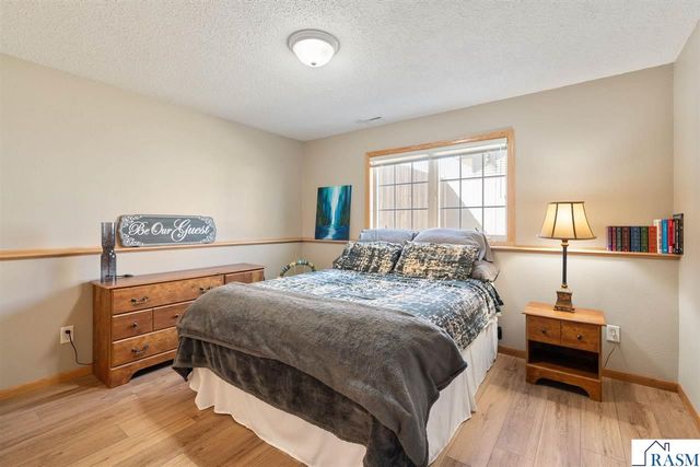 604 St Andrews Drive, Mankato, MN 56001