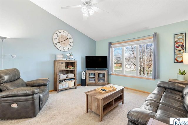 604 St Andrews Drive, Mankato, MN 56001