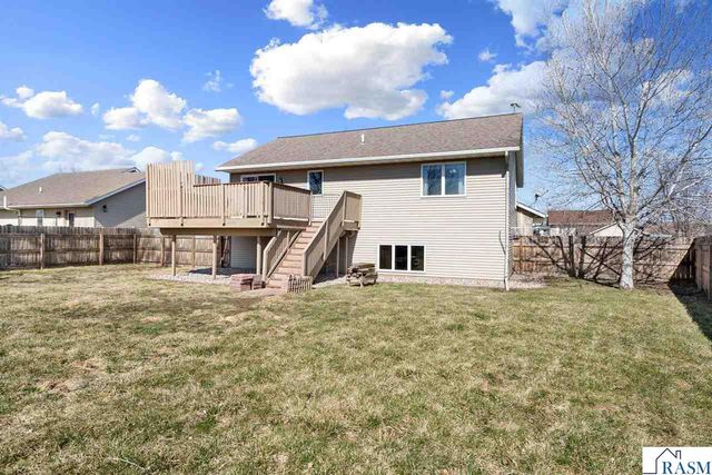 604 St Andrews Drive, Mankato, MN 56001