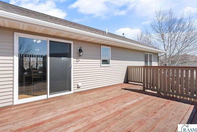 604 St Andrews Drive, Mankato, MN 56001