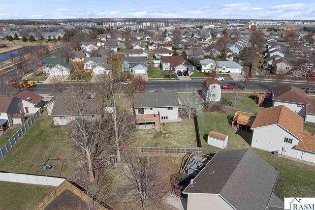 604 St Andrews Drive, Mankato, MN 56001