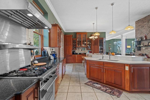 N44W25902 Lindsay ROAD, Pewaukee, WI 53072