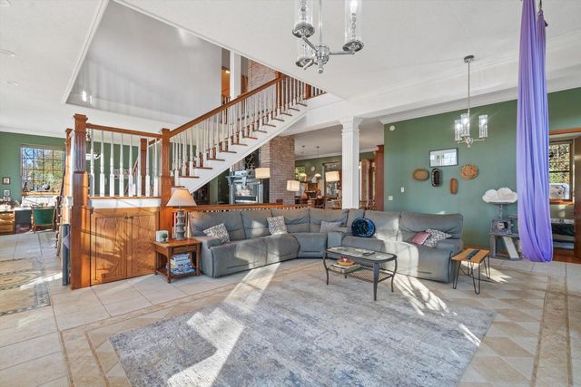 N44W25902 Lindsay ROAD, Pewaukee, WI 53072