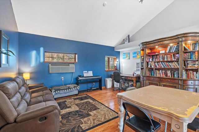 N44W25902 Lindsay ROAD, Pewaukee, WI 53072