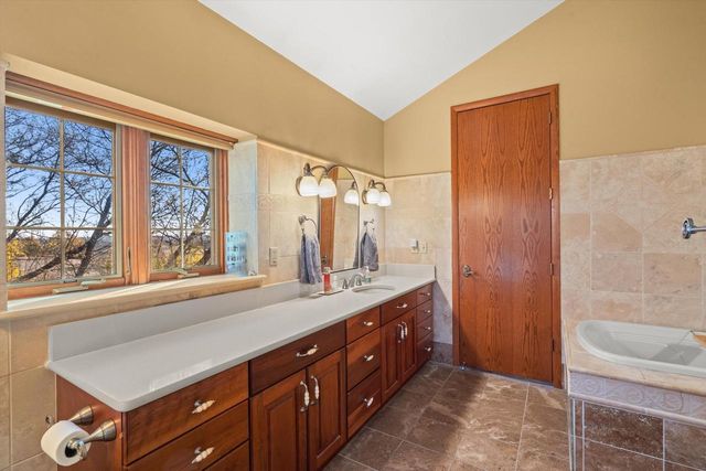 N44W25902 Lindsay ROAD, Pewaukee, WI 53072