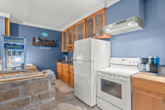 N44W25902 Lindsay ROAD, Pewaukee, WI 53072