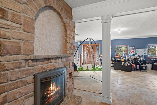 N44W25902 Lindsay ROAD, Pewaukee, WI 53072