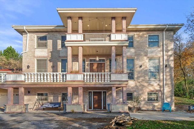 N44W25902 Lindsay ROAD, Pewaukee, WI 53072