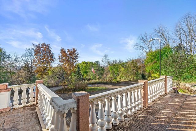 N44W25902 Lindsay ROAD, Pewaukee, WI 53072