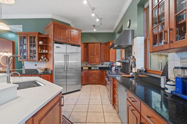 N44W25902 Lindsay ROAD, Pewaukee, WI 53072