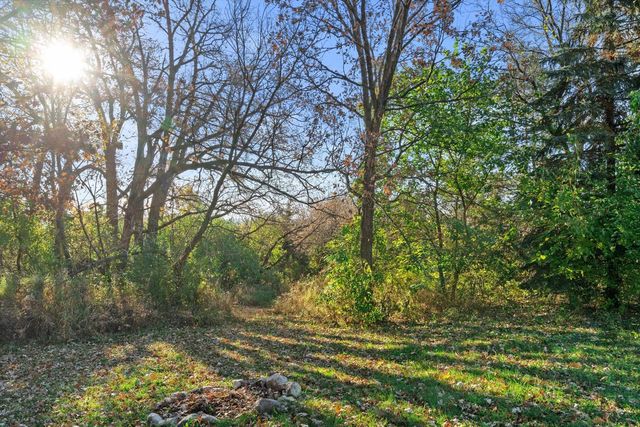 N44W25902 Lindsay ROAD, Pewaukee, WI 53072