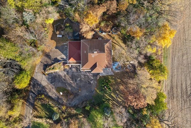 N44W25902 Lindsay ROAD, Pewaukee, WI 53072