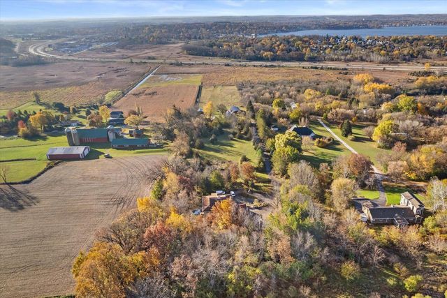 N44W25902 Lindsay ROAD, Pewaukee, WI 53072