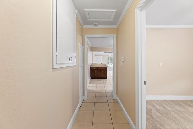 216 Eureka Ave, Lodi, CA 95240