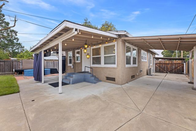 216 Eureka Ave, Lodi, CA 95240