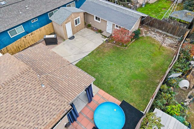 216 Eureka Ave, Lodi, CA 95240