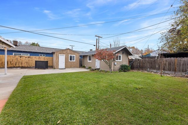 216 Eureka Ave, Lodi, CA 95240