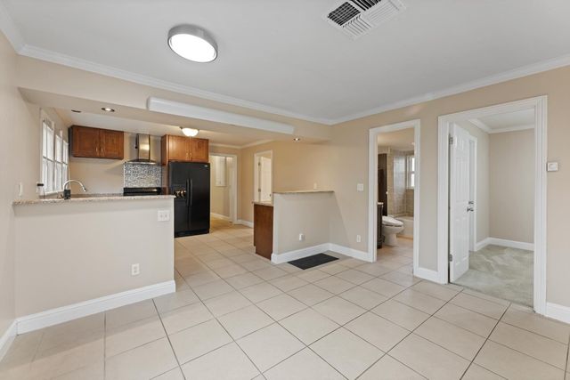 216 Eureka Ave, Lodi, CA 95240