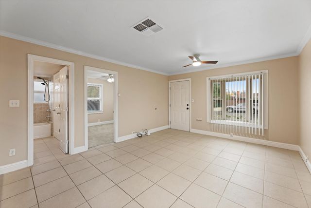 216 Eureka Ave, Lodi, CA 95240